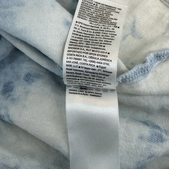 Old Navy Blue and White Tie-Dye Blouse tie up back flowy baby doll shirt size XL - Picture 6 of 7